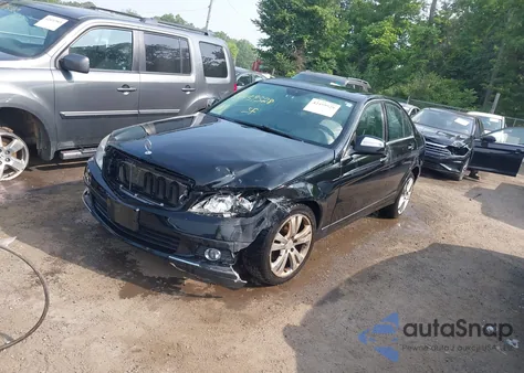 2009 Mercedes-Benz C 300 Luxury 4Matic/Sport 4Matic из США, поврежденный, VIN WDDGF81X69R066882